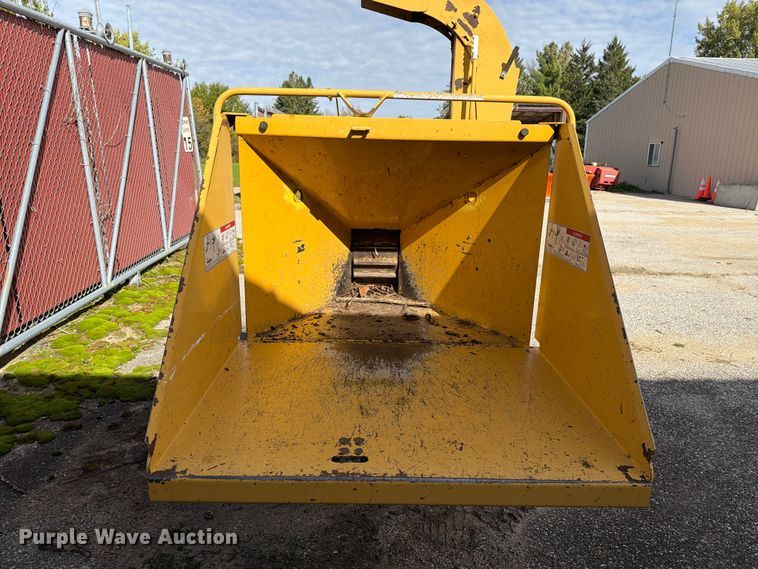 image for item EX1045 Vermeer BC906 wood chipper
