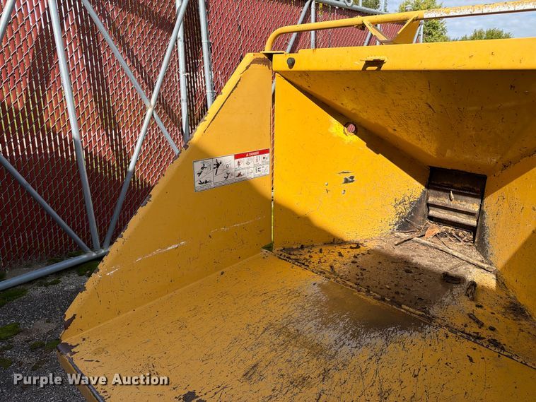 image for item EX1045 Vermeer BC906 wood chipper