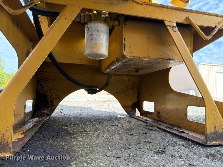 image for item EX1045 Vermeer BC906 wood chipper