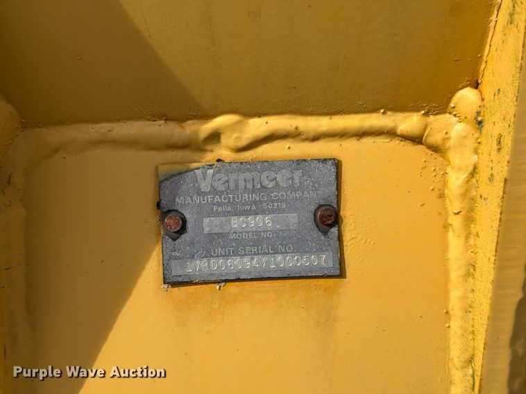 image for item EX1045 Vermeer BC906 wood chipper