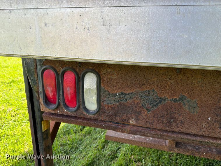 image for item EX1046 2016 RAM 4500 box truck