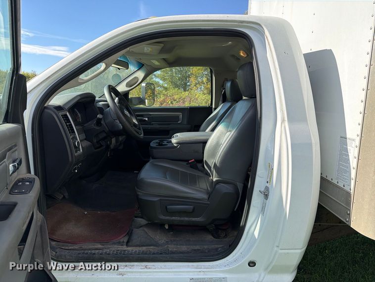 image for item EX1046 2016 RAM 4500 box truck