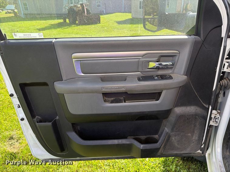 image for item EX1046 2016 RAM 4500 box truck