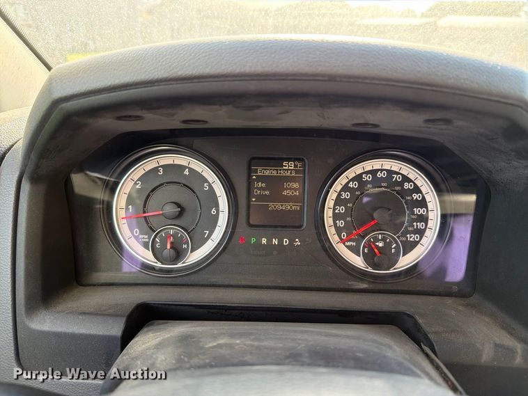 image for item EX1046 2016 RAM 4500 box truck