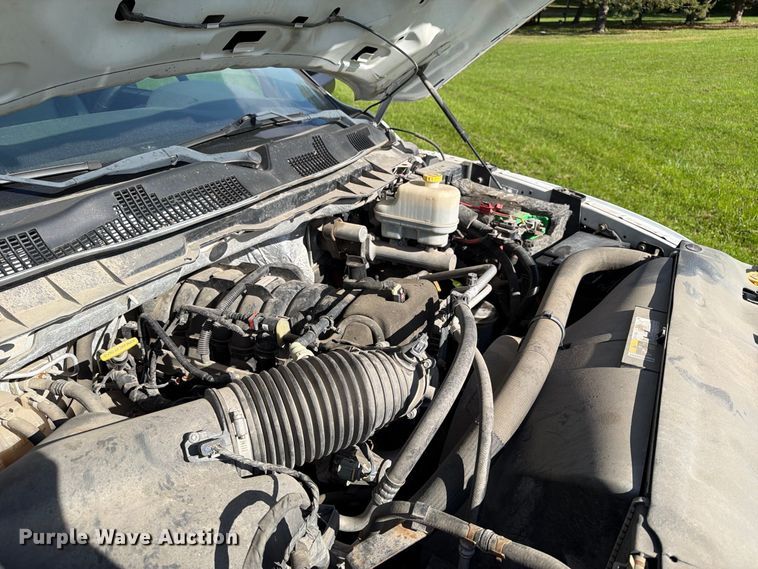 image for item EX1046 2016 RAM 4500 box truck