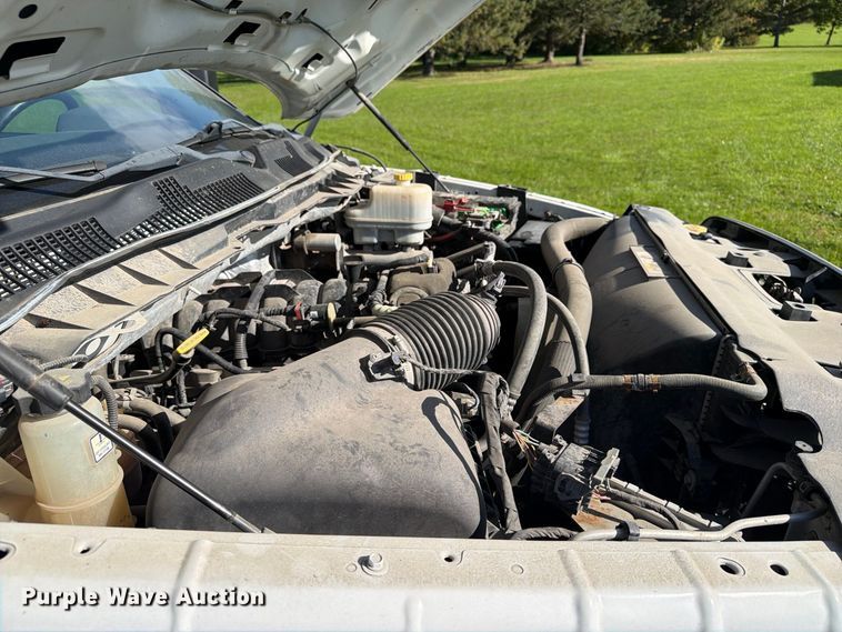 image for item EX1046 2016 RAM 4500 box truck
