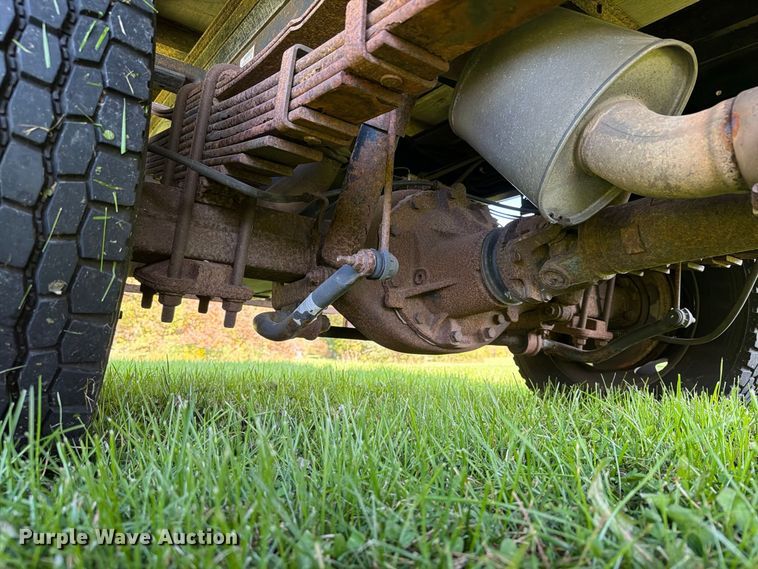image for item EX1046 2016 RAM 4500 box truck