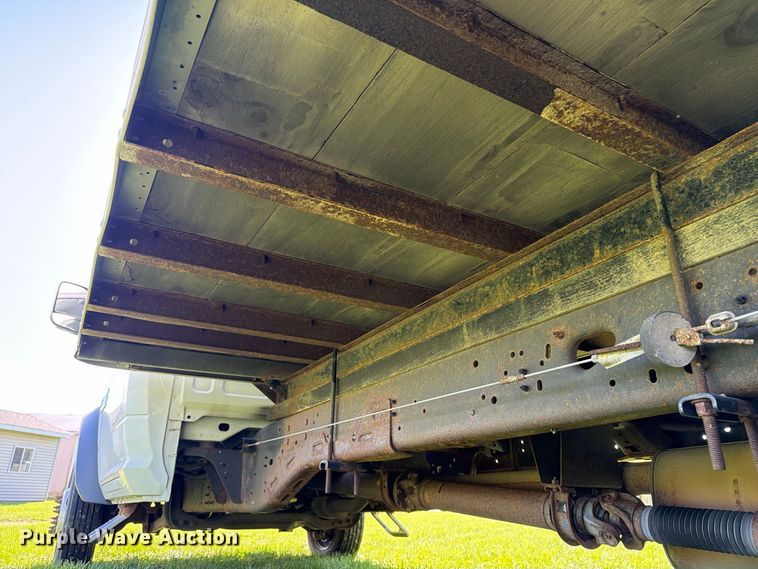 image for item EX1046 2016 RAM 4500 box truck