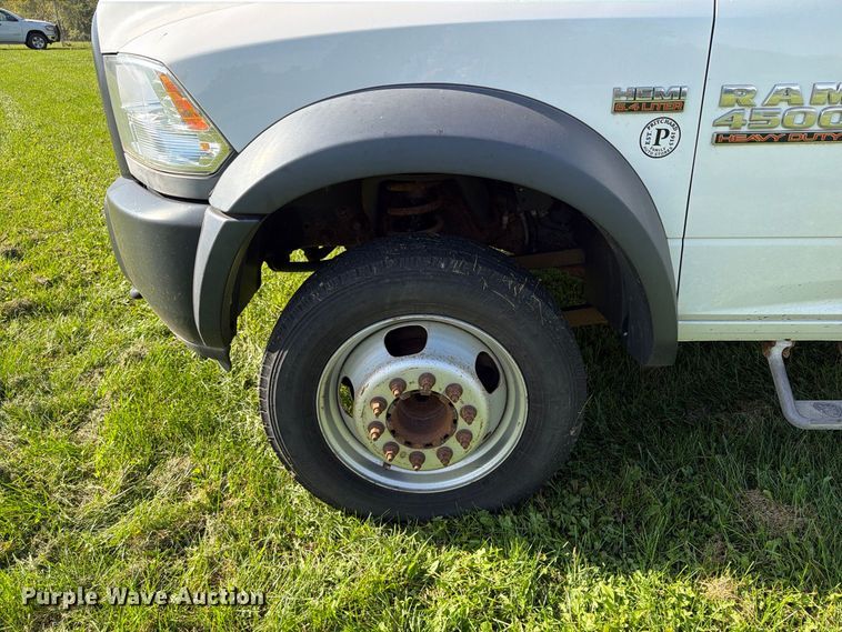 image for item EX1046 2016 RAM 4500 box truck