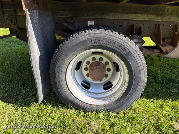 image for item EX1046 2016 RAM 4500 box truck