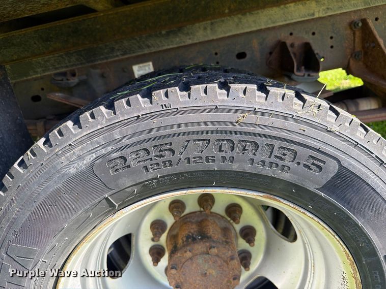 image for item EX1046 2016 RAM 4500 box truck