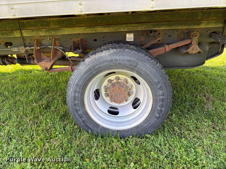 image for item EX1046 2016 RAM 4500 box truck