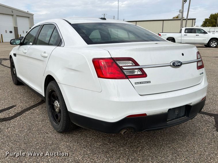 image for item EX1048 2014 Ford Taurus Police Interceptor 