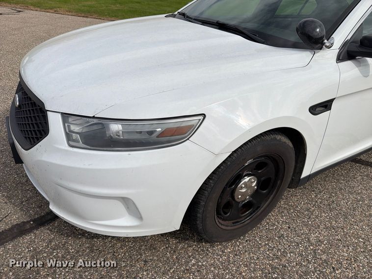 image for item EX1048 2014 Ford Taurus Police Interceptor 