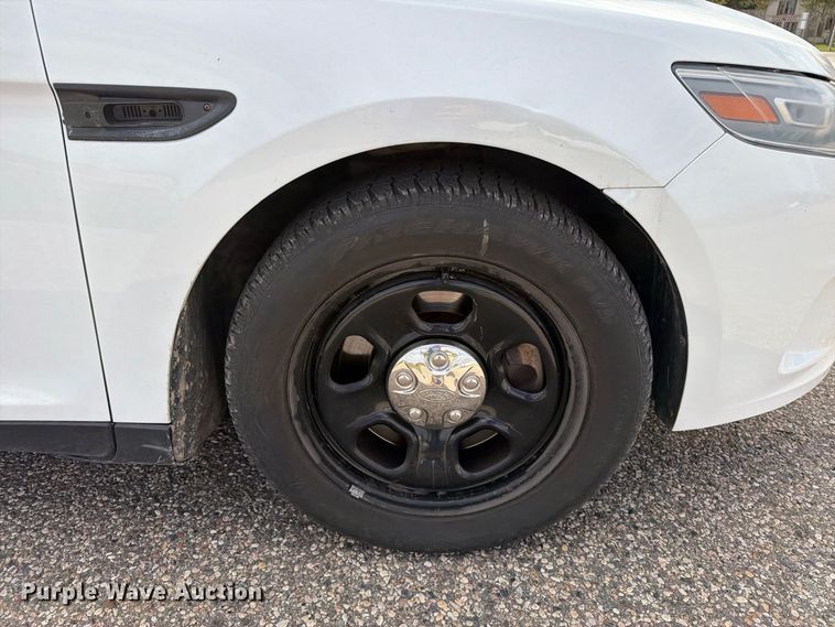 image for item EX1048 2014 Ford Taurus Police Interceptor 