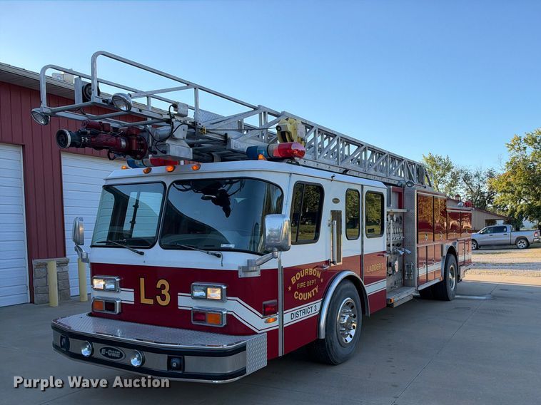 image for item EX2362 1993 E-One ladder fire truck