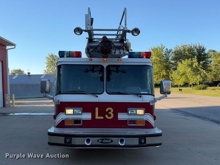 image for item EX2362 1993 E-One ladder fire truck