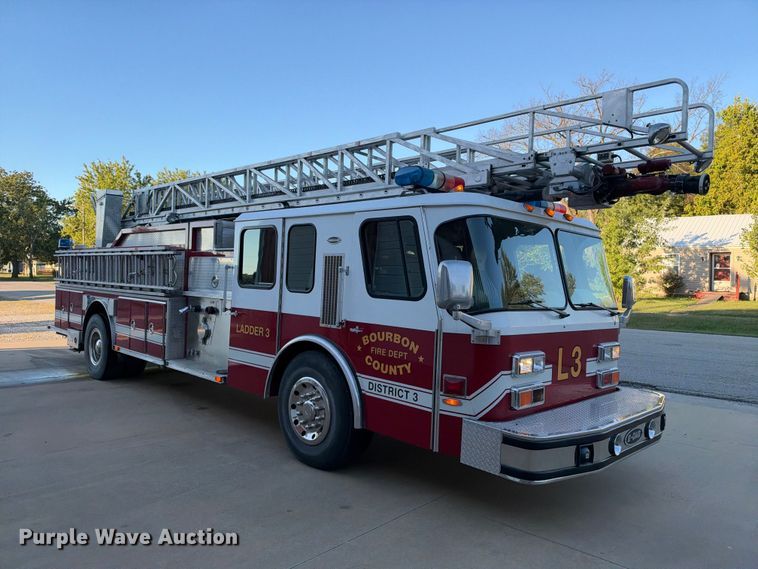 image for item EX2362 1993 E-One ladder fire truck
