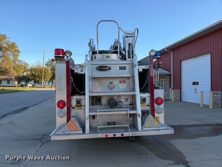 image for item EX2362 1993 E-One ladder fire truck
