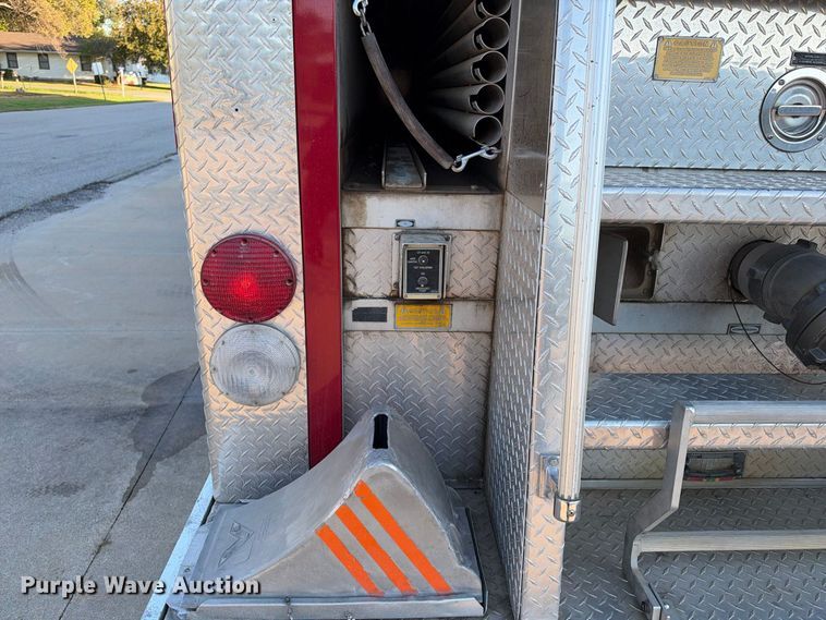 image for item EX2362 1993 E-One ladder fire truck