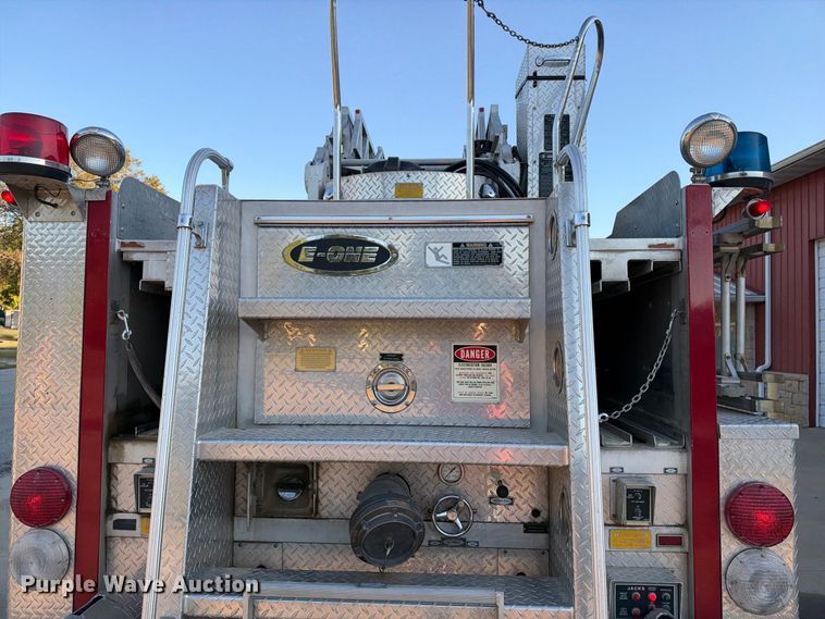 image for item EX2362 1993 E-One ladder fire truck