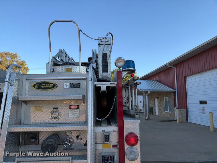 image for item EX2362 1993 E-One ladder fire truck