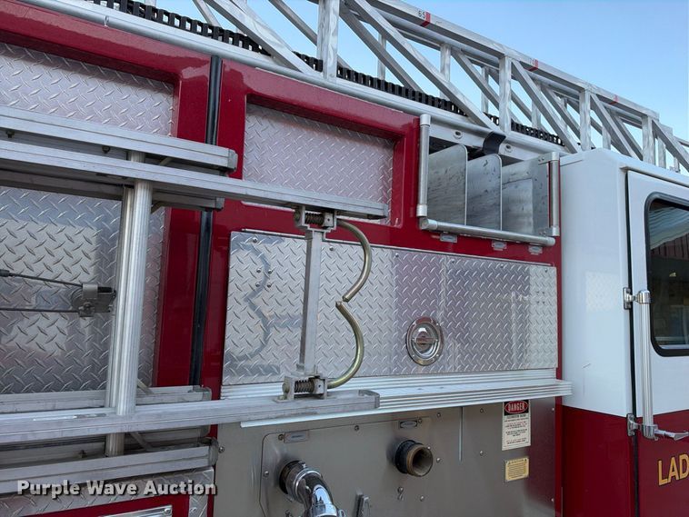 image for item EX2362 1993 E-One ladder fire truck