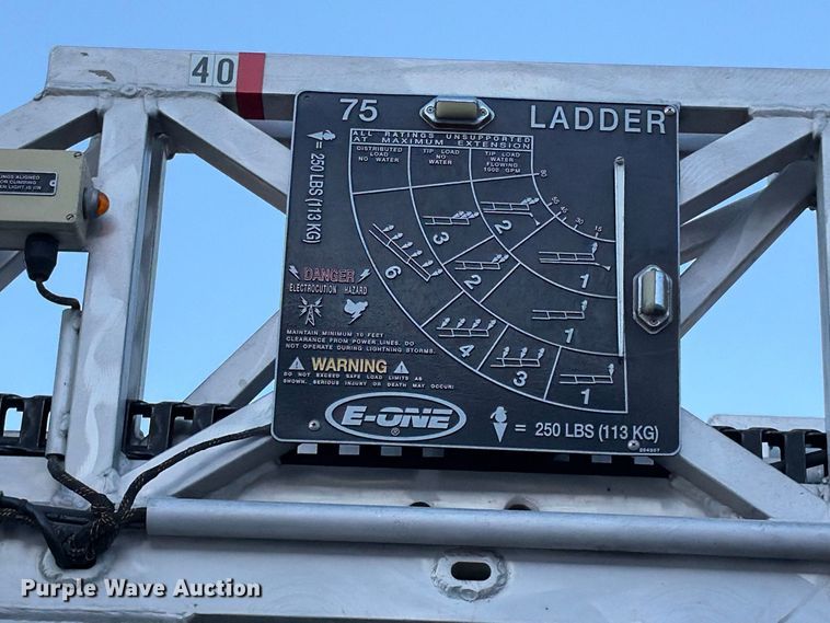 image for item EX2362 1993 E-One ladder fire truck