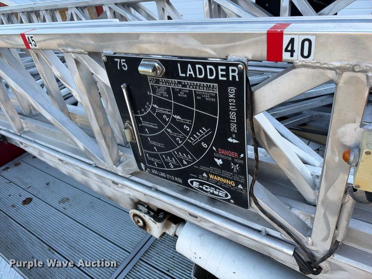 image for item EX2362 1993 E-One ladder fire truck