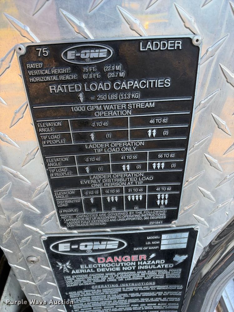 image for item EX2362 1993 E-One ladder fire truck
