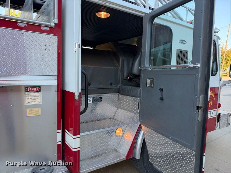 image for item EX2362 1993 E-One ladder fire truck