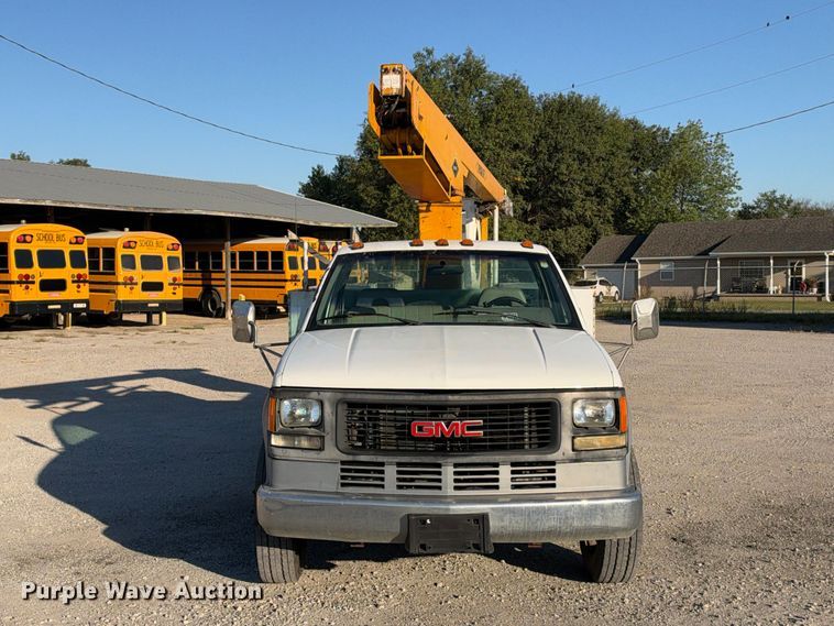 image for item EX2392 1994 GMC Sierra C3500  utility bed pickup truck with bucket lift
