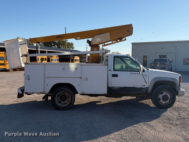 image for item EX2392 1994 GMC Sierra C3500  utility bed pickup truck with bucket lift