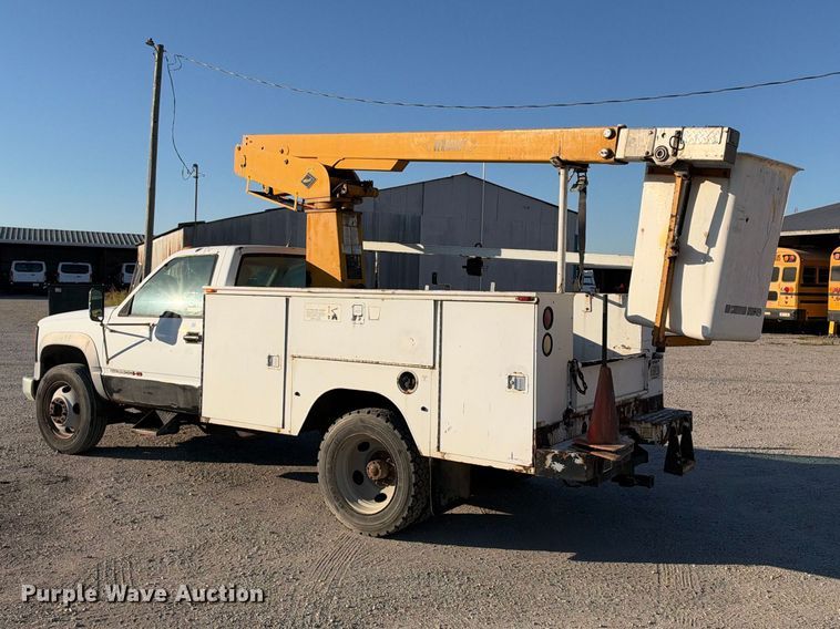 image for item EX2392 1994 GMC Sierra C3500  utility bed pickup truck with bucket lift