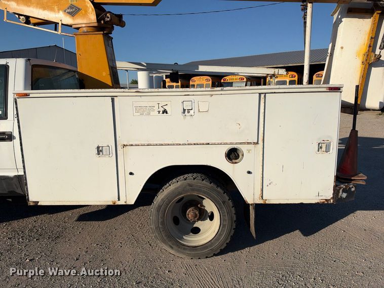 image for item EX2392 1994 GMC Sierra C3500  utility bed pickup truck with bucket lift