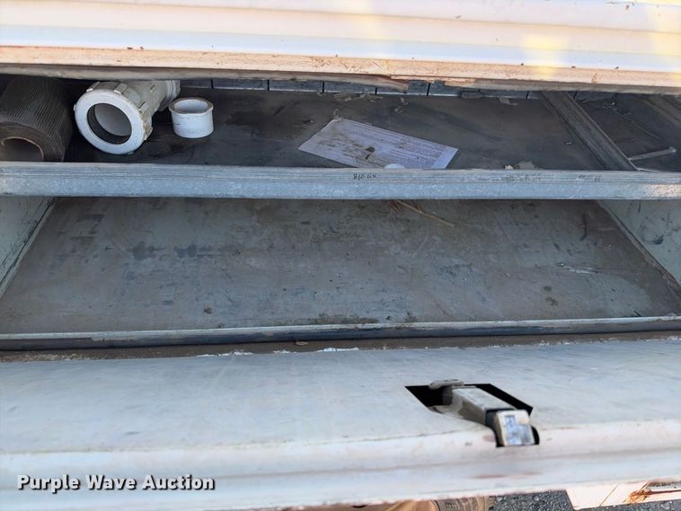 image for item EX2392 1994 GMC Sierra C3500  utility bed pickup truck with bucket lift