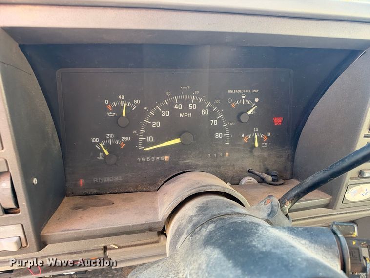 image for item EX2392 1994 GMC Sierra C3500  utility bed pickup truck with bucket lift