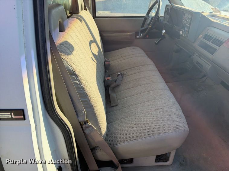 image for item EX2392 1994 GMC Sierra C3500  utility bed pickup truck with bucket lift