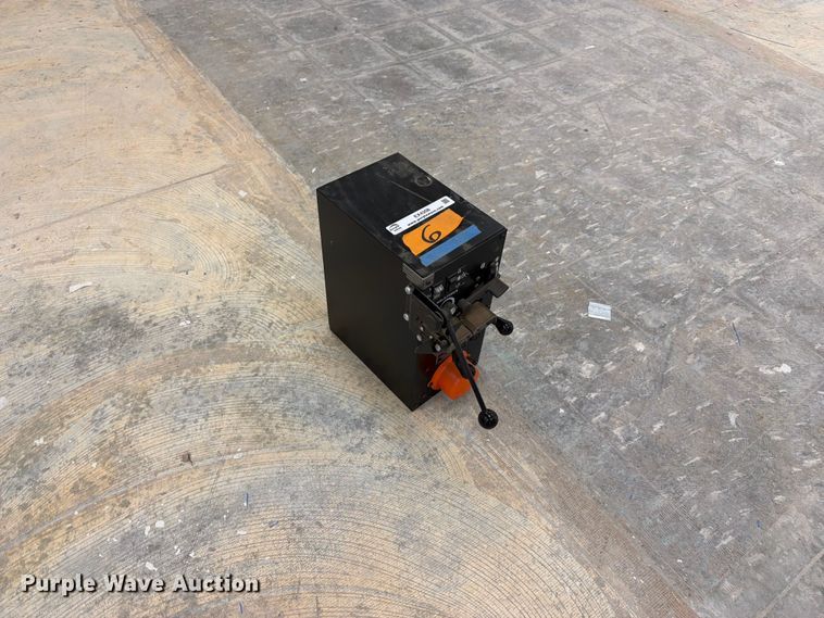 image for item EX4308 DBW-15 blade welder