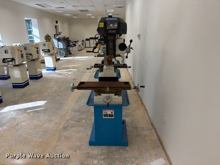 image for item EX4309 Rong Fu 33N2F drill press