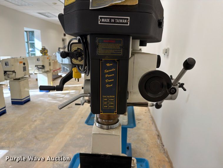 image for item EX4309 Rong Fu 33N2F drill press