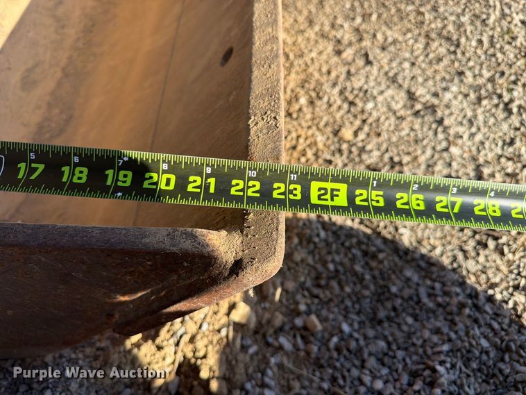 image for item EX4623 2019 John Deere 310g bucket