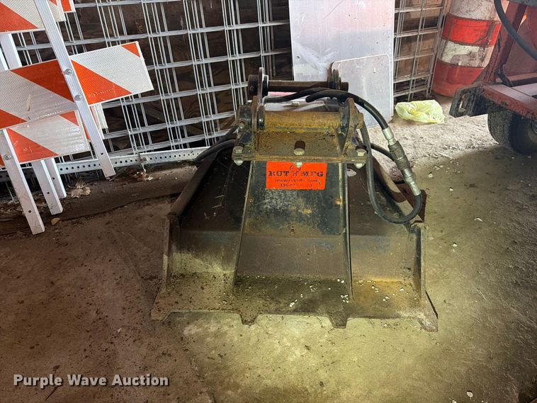 image for item EX4624 RUT Manufacturing tree shredder backhoe attachment