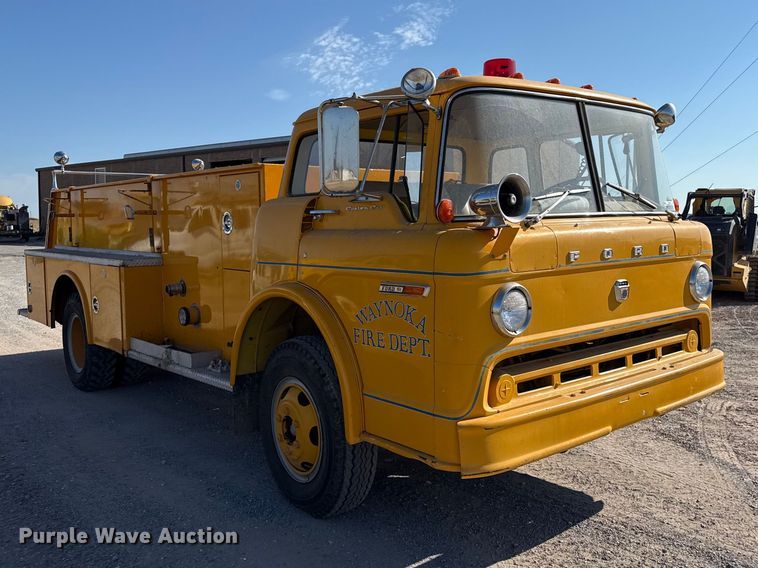 image for item FB6946 1974 Ford C750 pumper fire truck