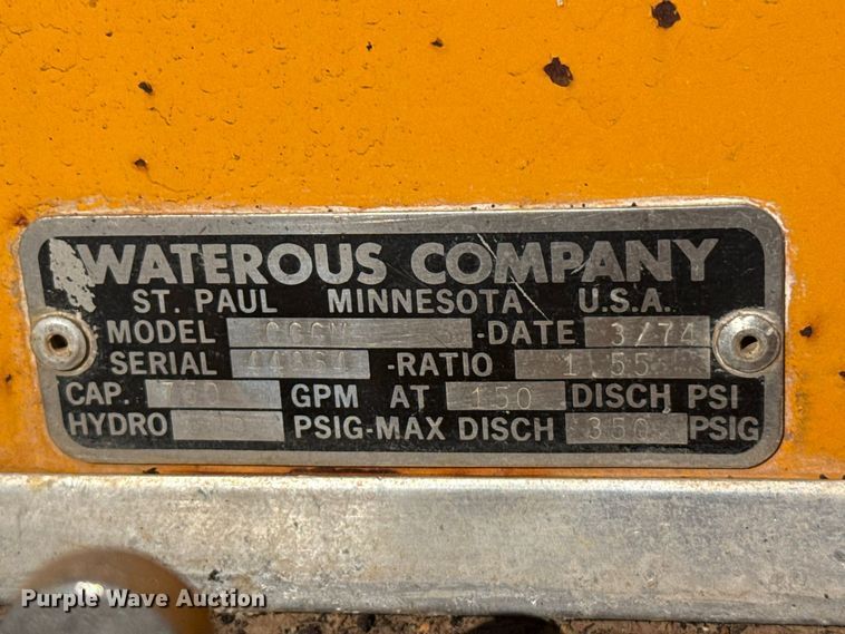 image for item FB6946 1974 Ford C750 pumper fire truck