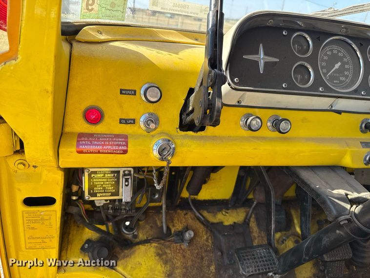 image for item FB6946 1974 Ford C750 pumper fire truck