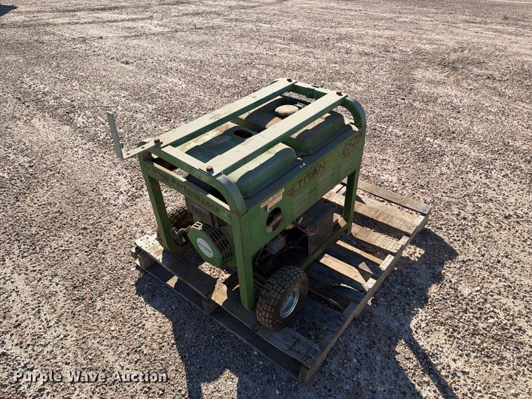 image for item FB8982 Titan Industries 6500 generator