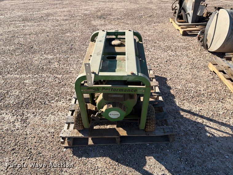 image for item FB8982 Titan Industries 6500 generator
