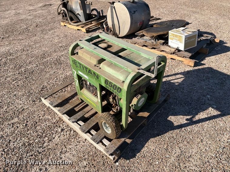 image for item FB8982 Titan Industries 6500 generator