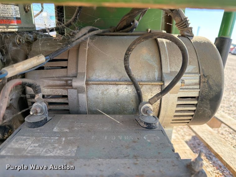 image for item FB8982 Titan Industries 6500 generator